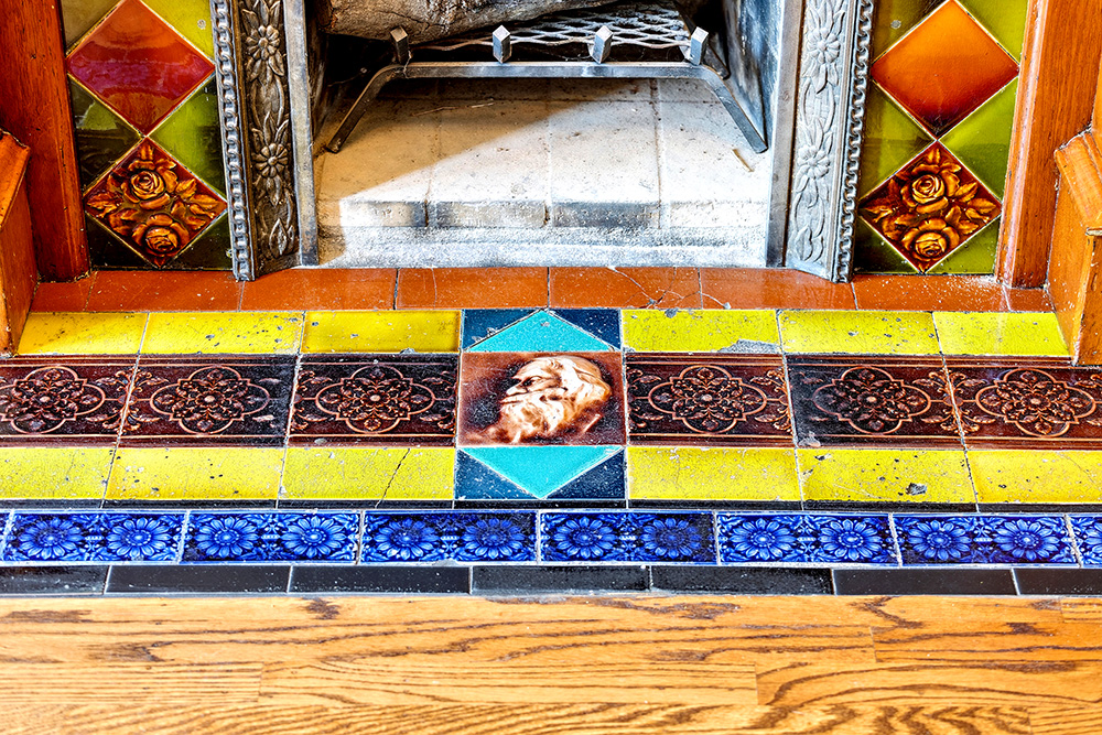 tile detail