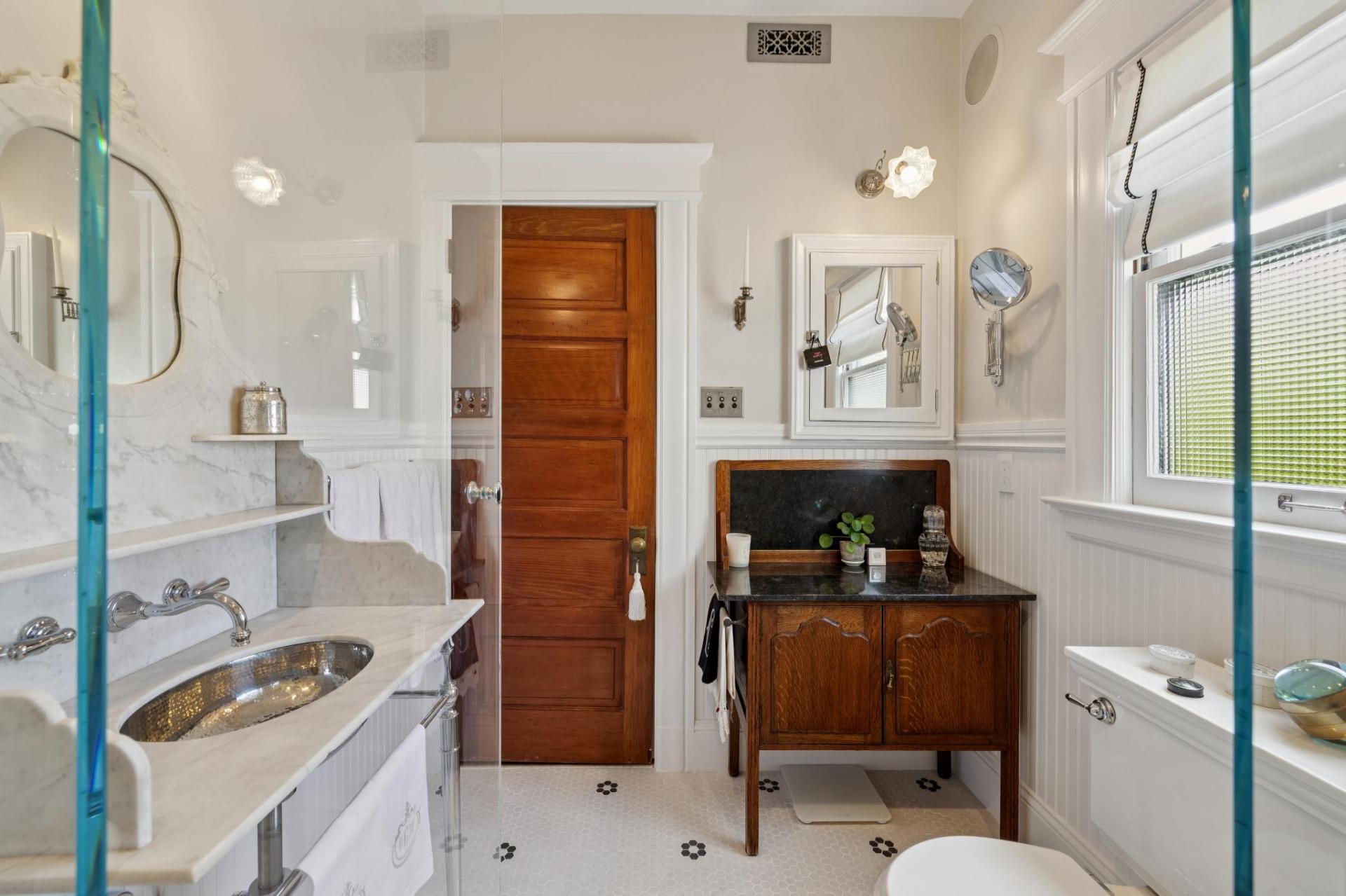 Featured image for Arts and Crafts Bathroom